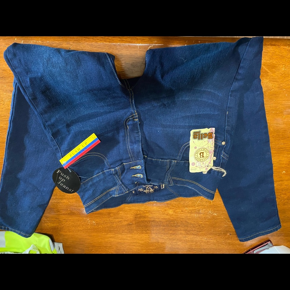 Bella Size 9 Junior Jeans